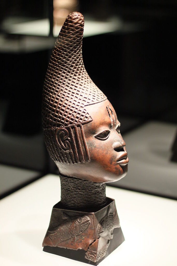 what do african sculptures represent
